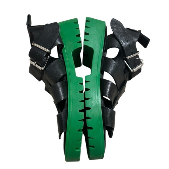 Steve Madden DEVLYN Black Leather Gladiator Sandals with Green Soles Size 6 Y2K - Picture 5 of 8